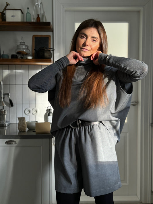 bodo cape-style fine wool blouse