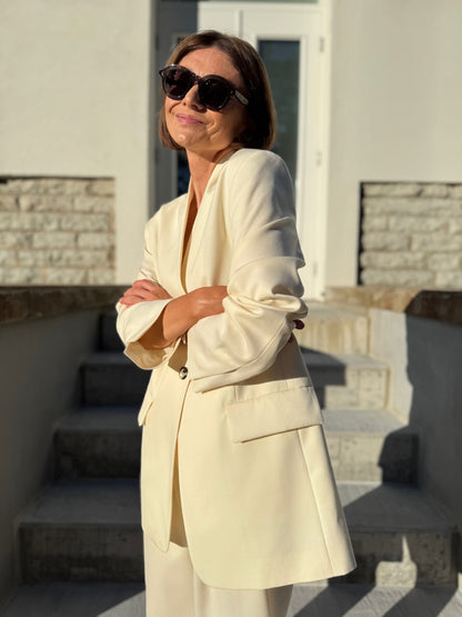 malaga fine wool blazer
