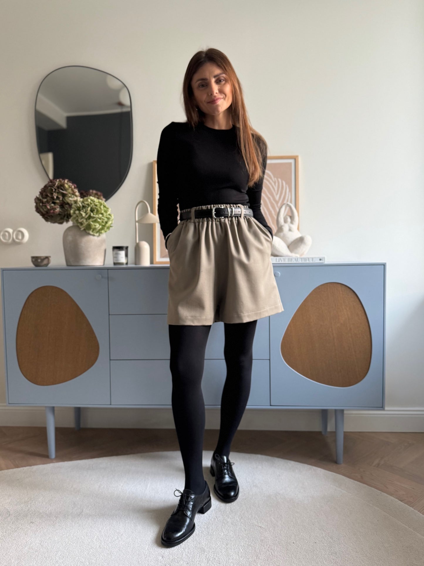 paris fine wool shorts