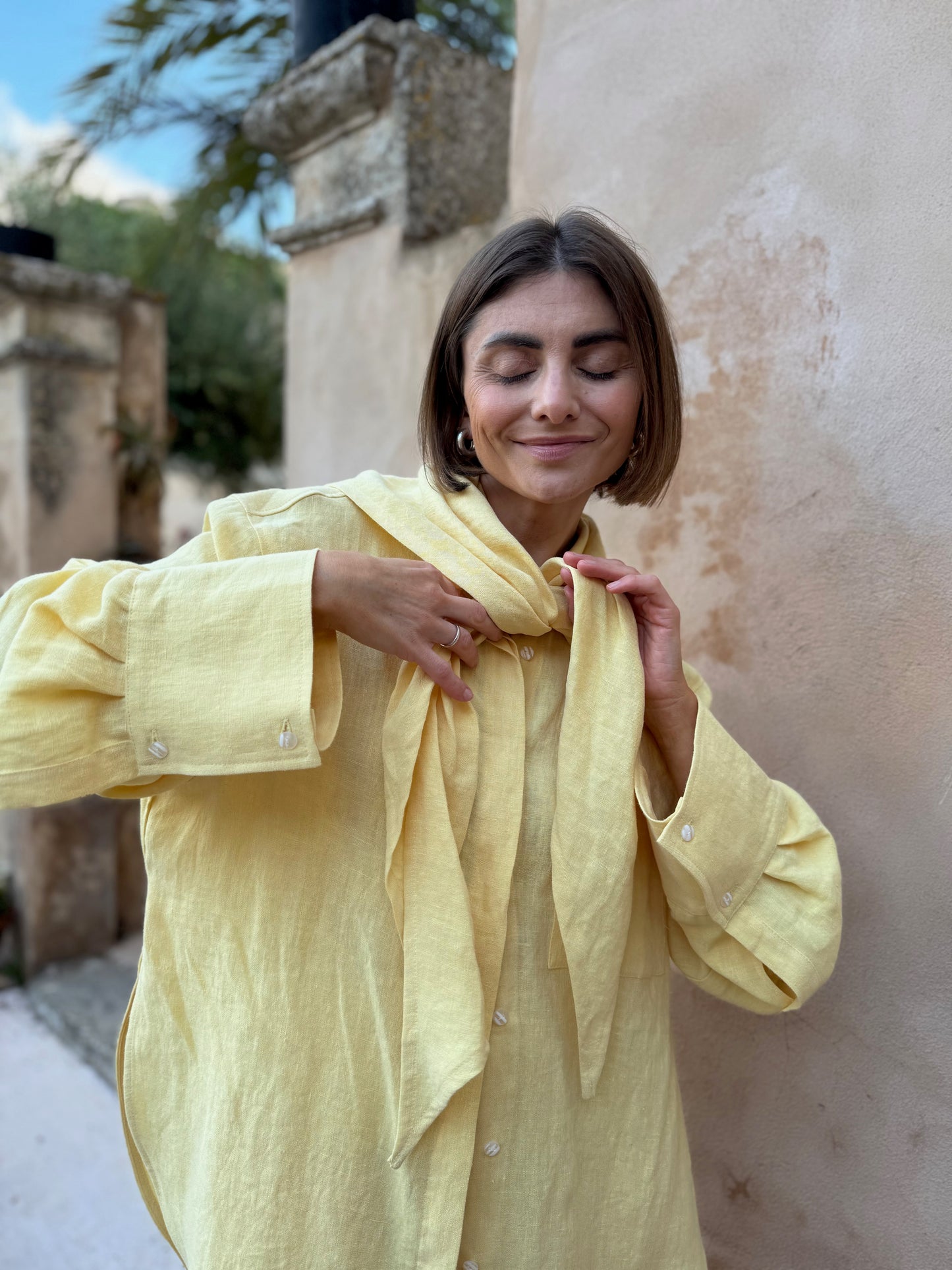alba linen shirt with scarf