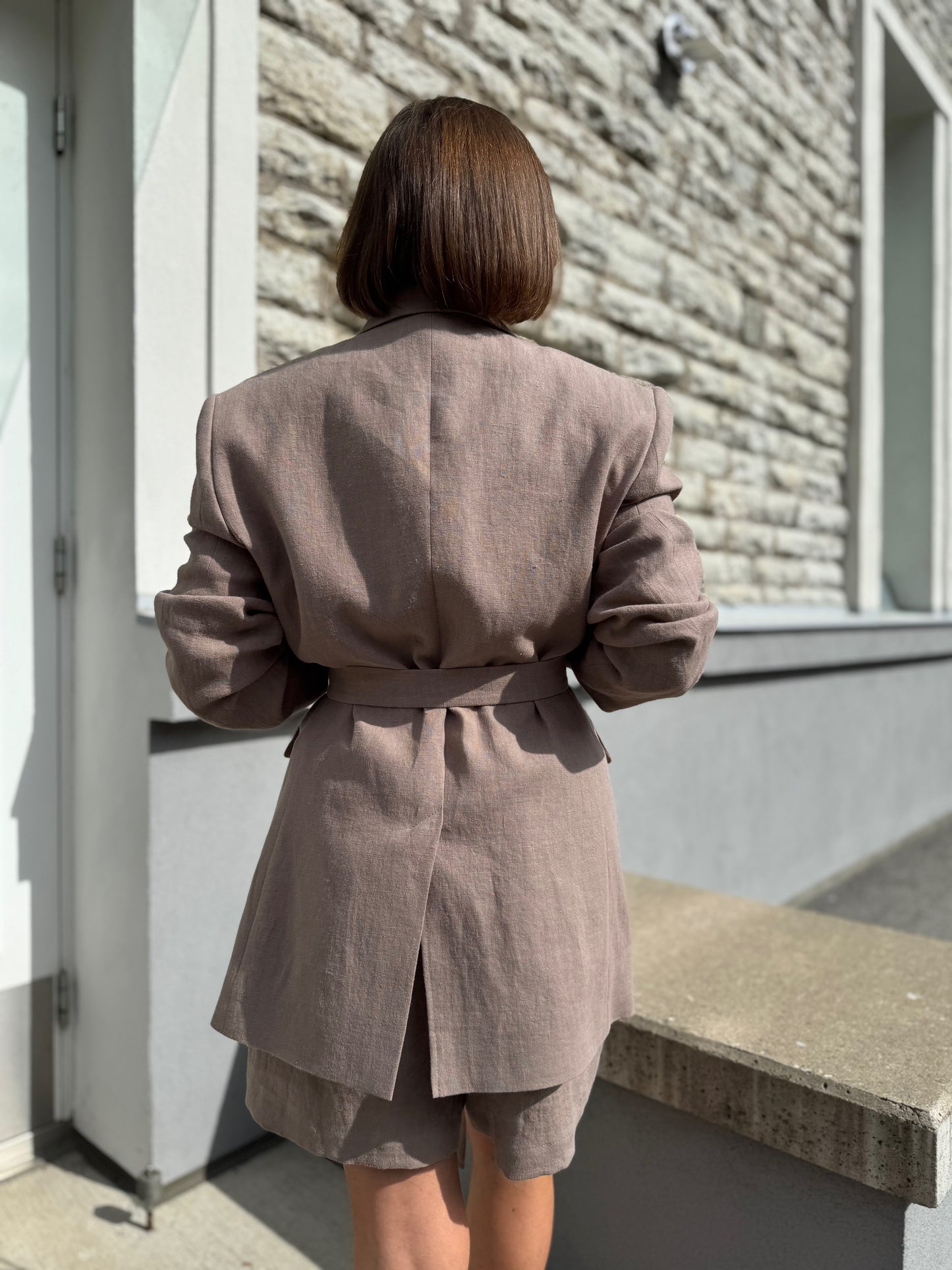 milan oversized linen blazer