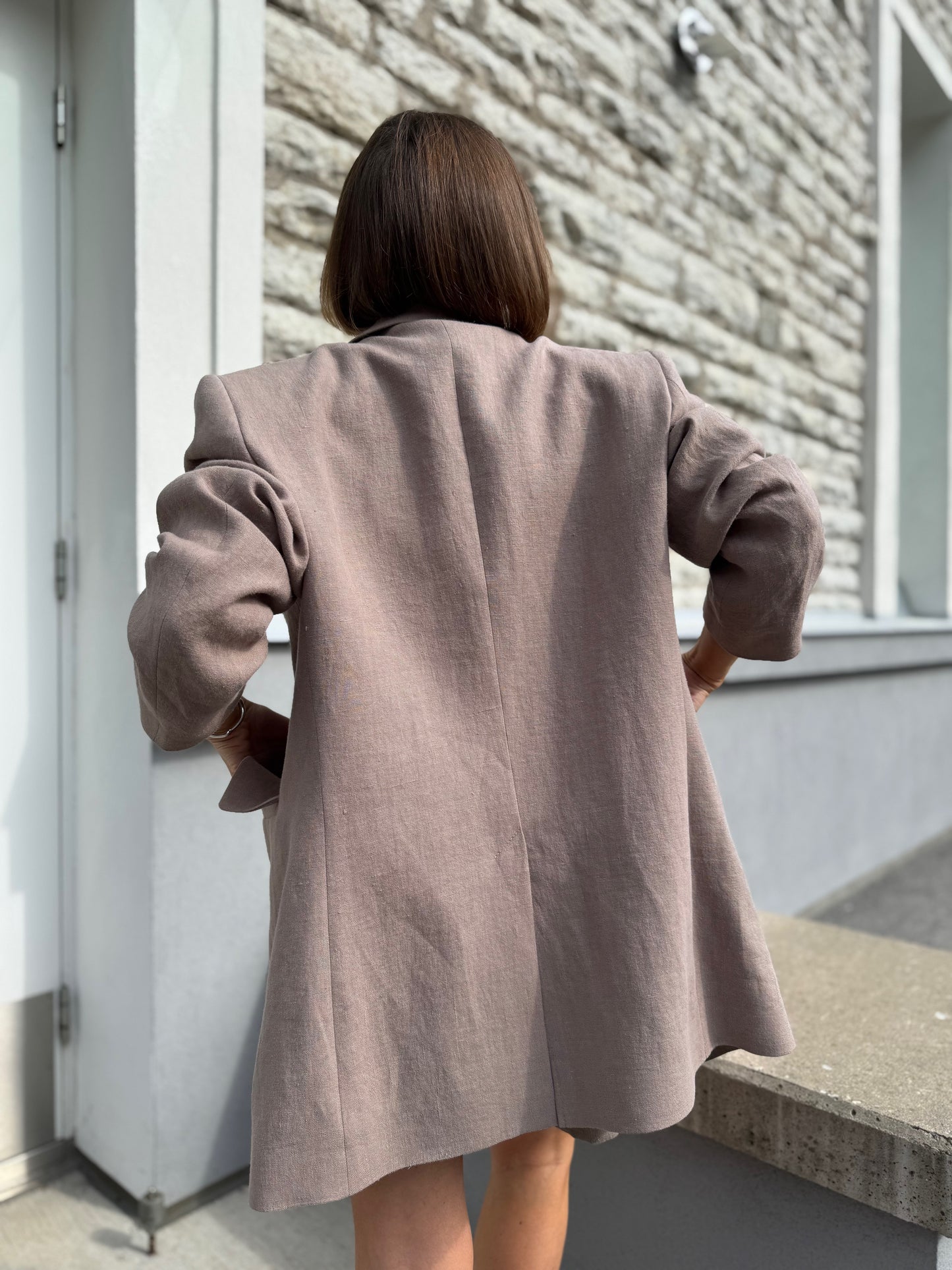milan oversized linen blazer