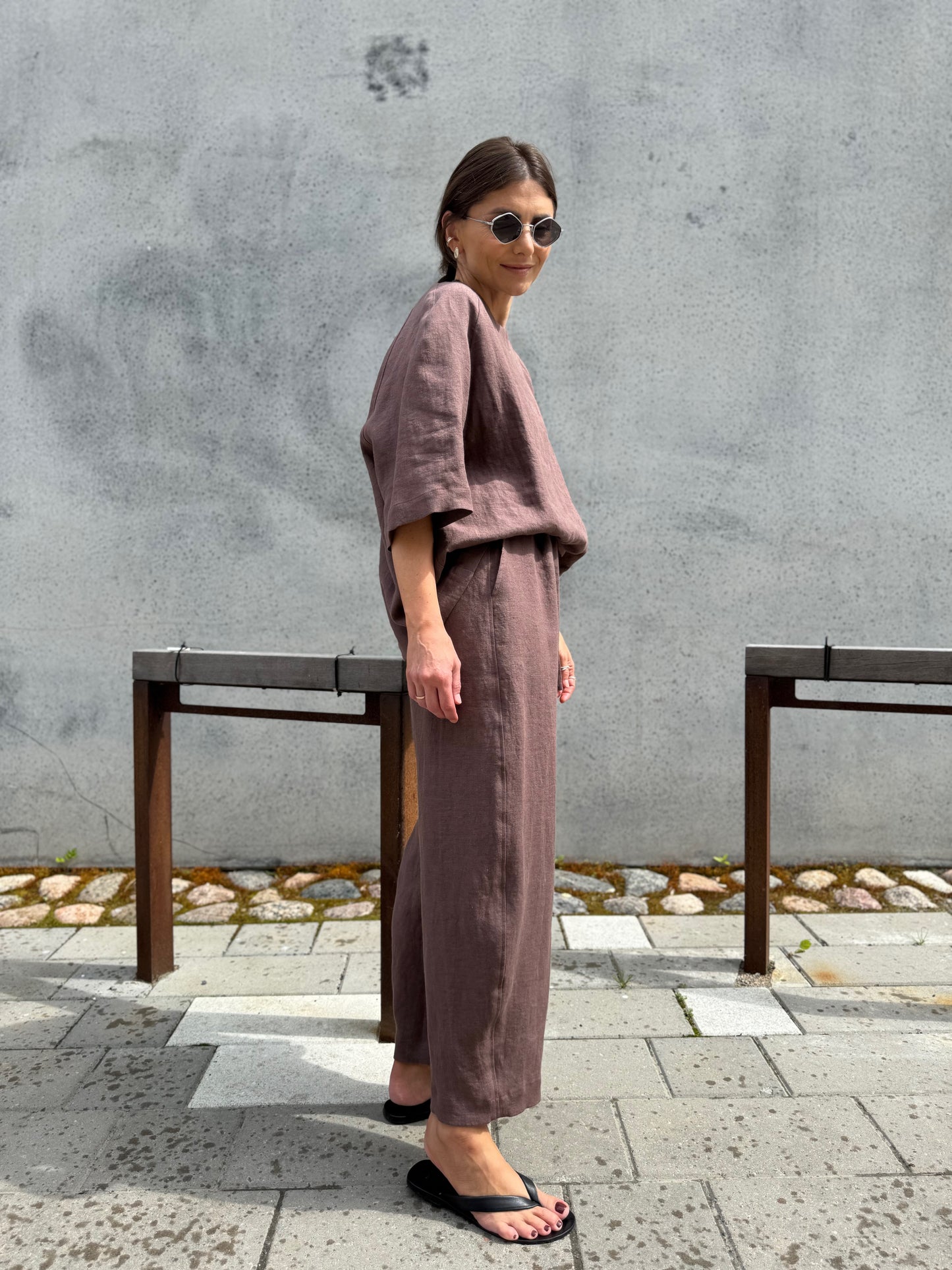 mumbai linen trousers