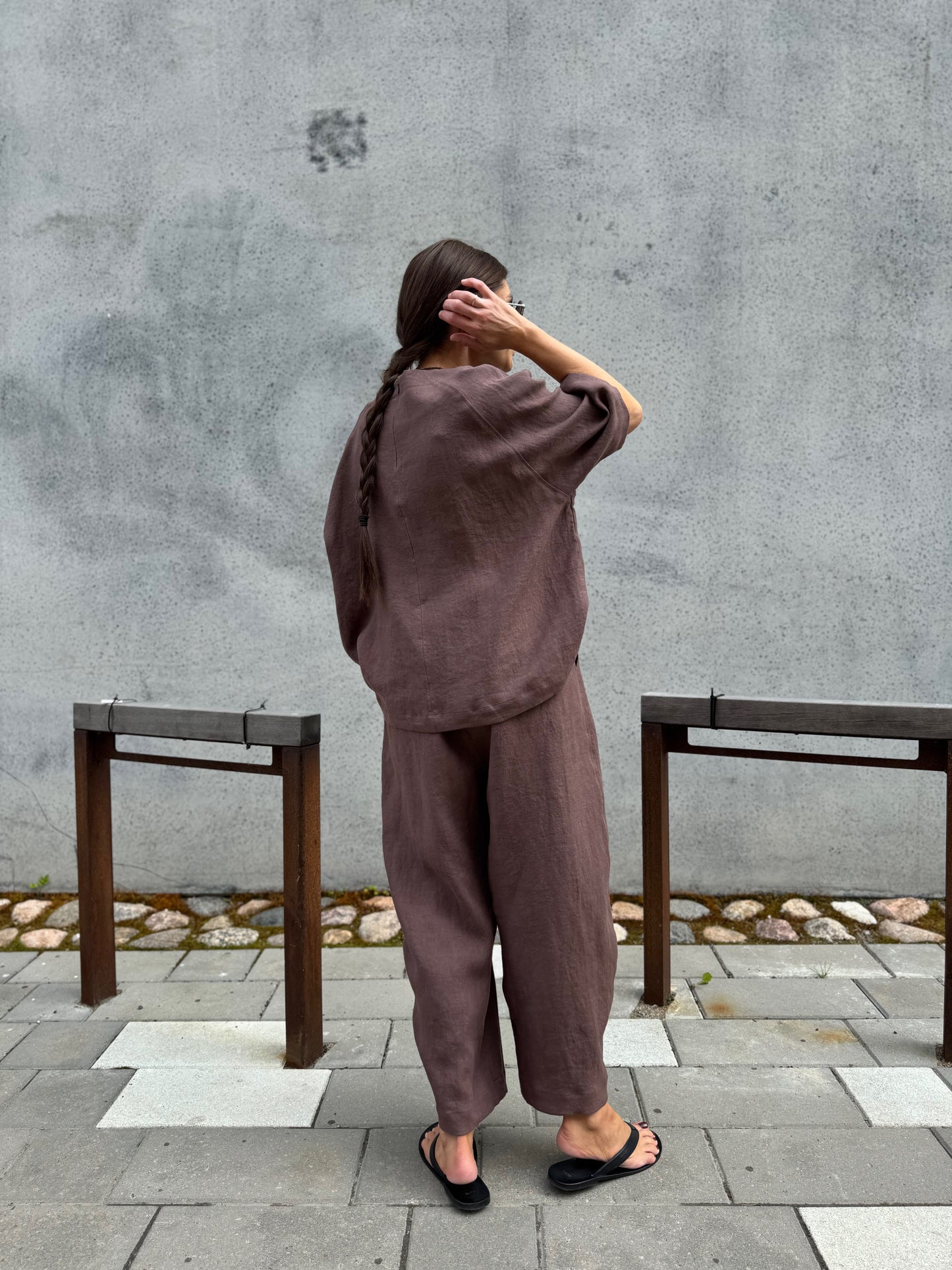 mumbai linen trousers