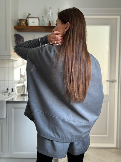 paris fine wool shorts