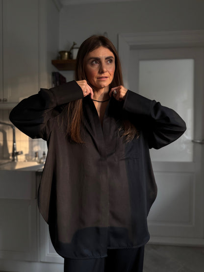 alba satin lyocell shirt with scarf - black 2025